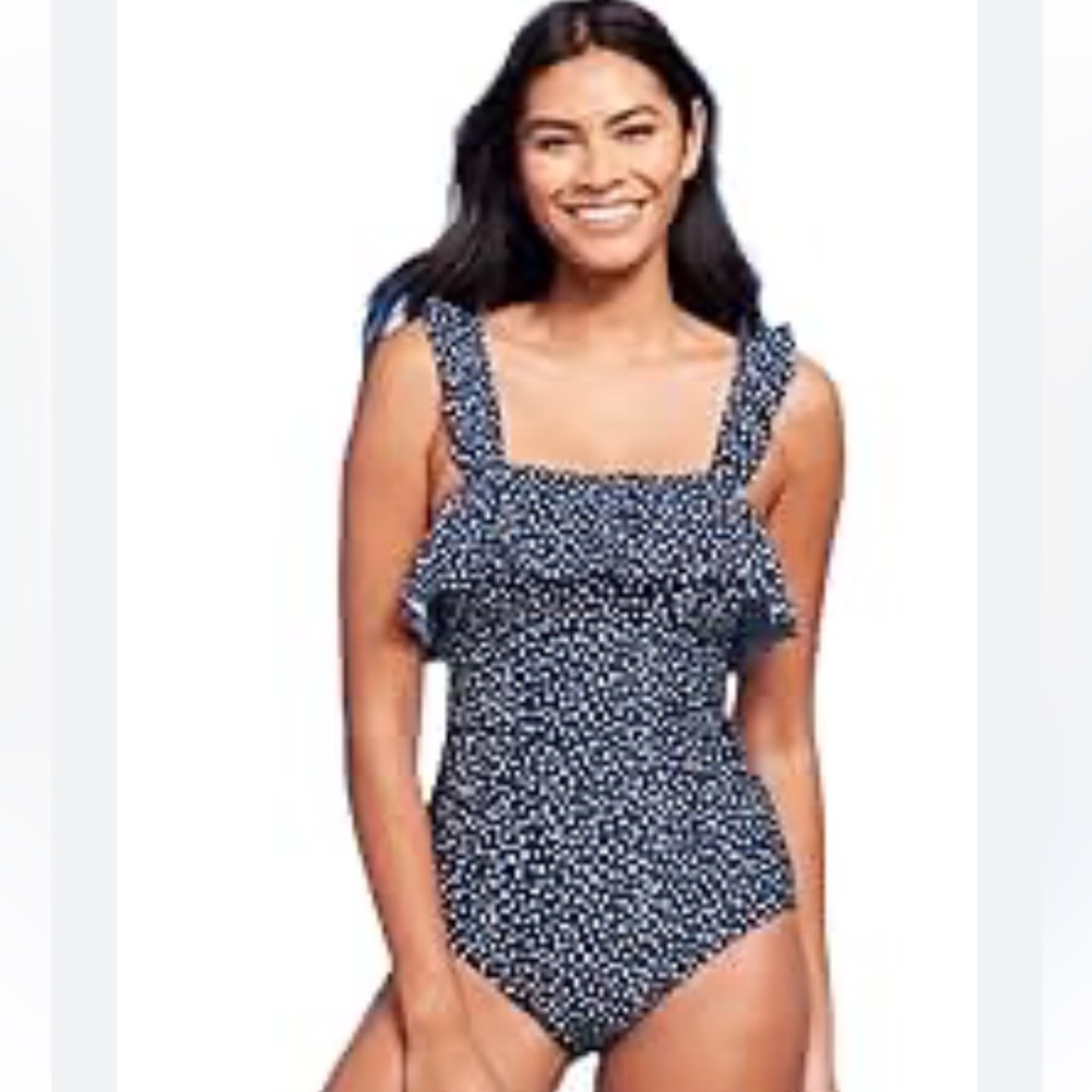 Kona sol women’s Navyblue /white polka dot ruffed one piece swimsuit size 18.